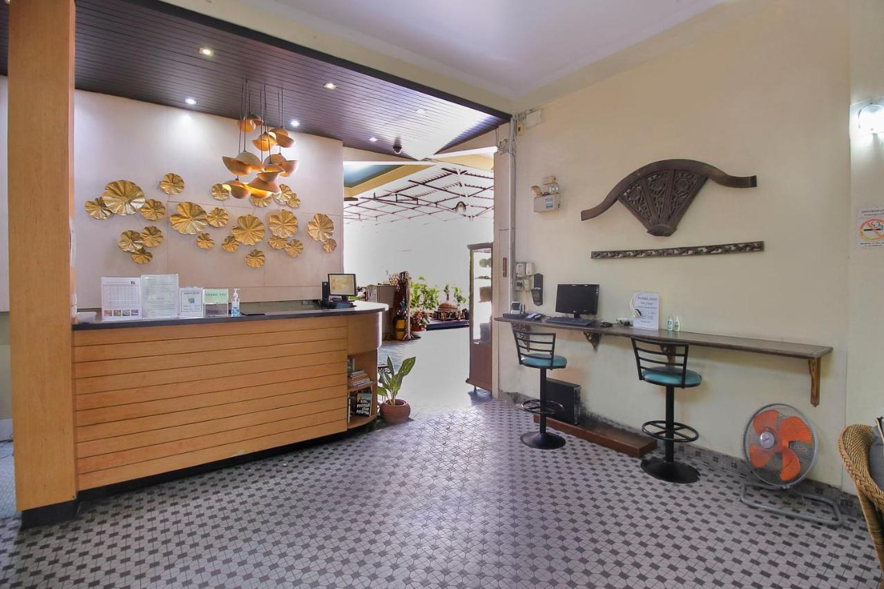 Rajata Hotel Банкок Екстериор снимка