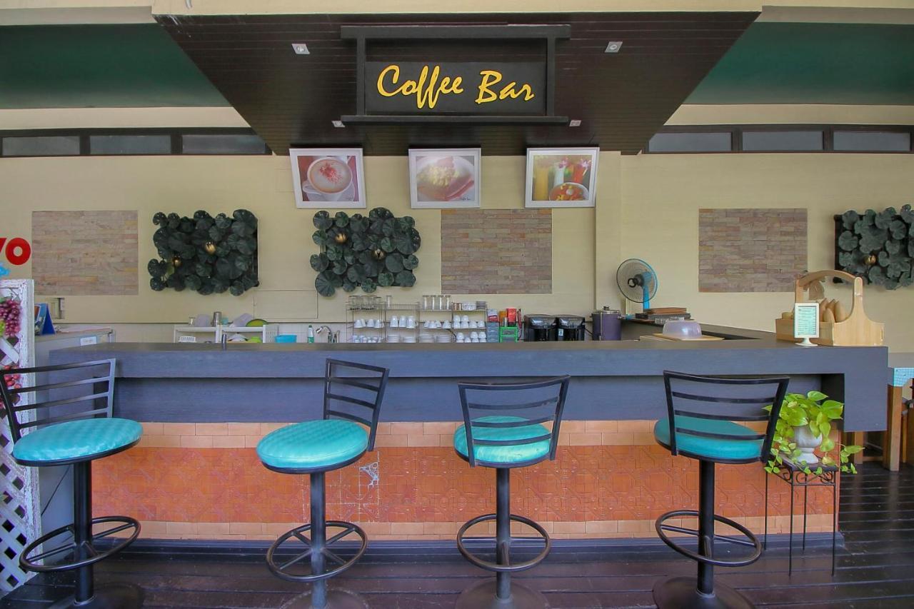Rajata Hotel Банкок Екстериор снимка